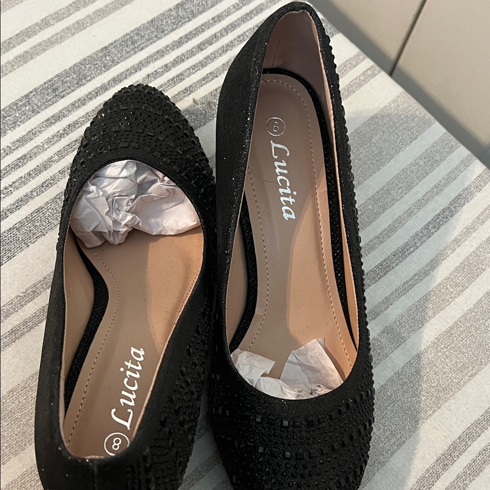 Black Women's Heels - Picture 7 of 7
